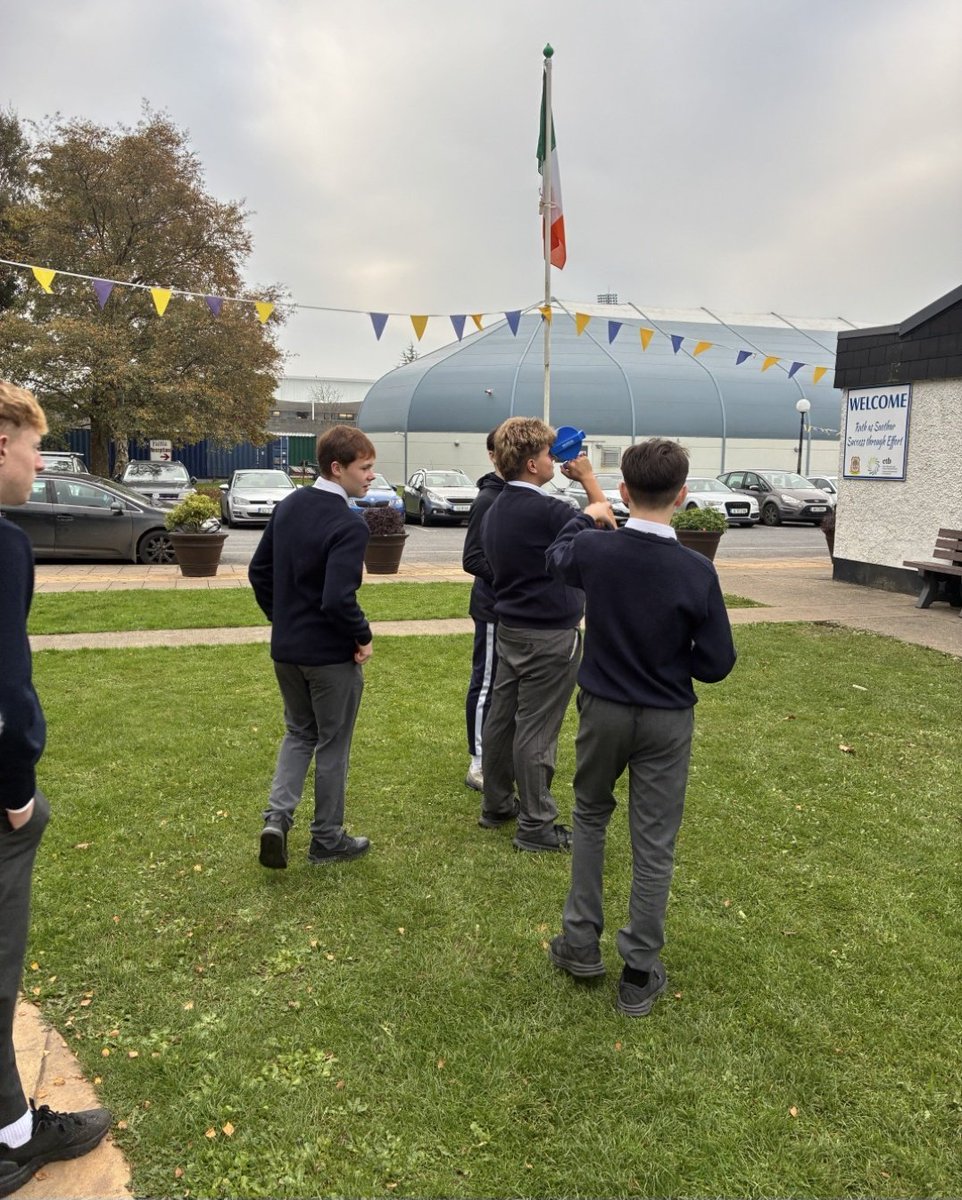 colmhuirecoed's tweet image. Teamwork + Trig = Success! 📏👏🏻 Using clinometers, tape measures and trig ratios, @colmhuirecoed students connected classroom learning to the real world during  @mathsweek 🔢 #MathsInAction #successthrougheffort #coláistemhuirethurles @TipperaryETB