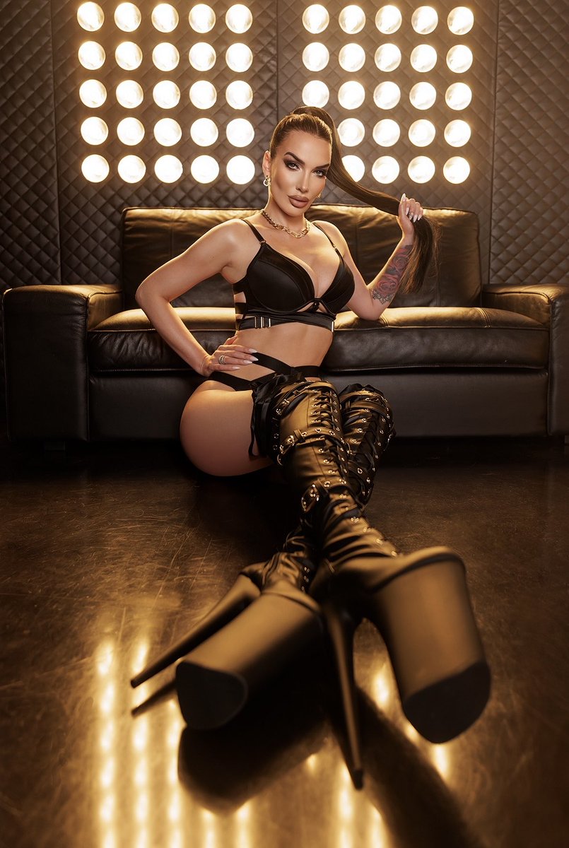 Boots high, my standards higher 😏