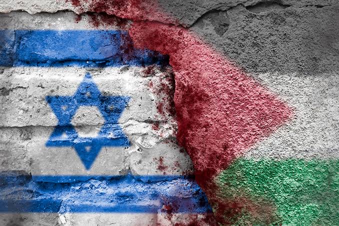 #BREAKING In a new violation of the ceasefire agreement, Israel today committed a horrific massacre against the Abu Shaaban family on the outskirts of the Al-Zaytoun neighborhood, bombing their home and killing all members of the families.

The victims are:

• Ihab Nasser Abu