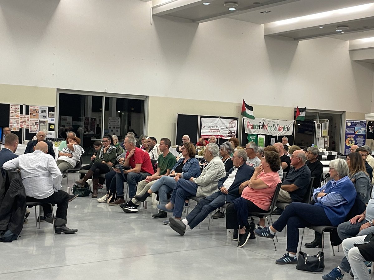 Bregeaut_1185's tweet image. Présent à la Fête de l’Humanité et des Libertés à  la salle Recroix au #Cannet  avec en ouverture un échange avec Emilien Urbach participant à la dernière flottille humanitaire pour Gaza et une rencontre avec Léo Purguette Directeur de la Marseillaise. La Fête continue demain.