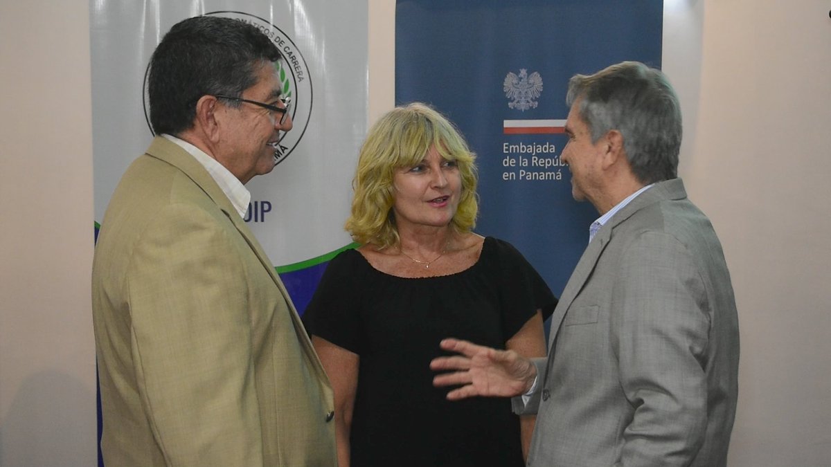PLinPanama tweet media