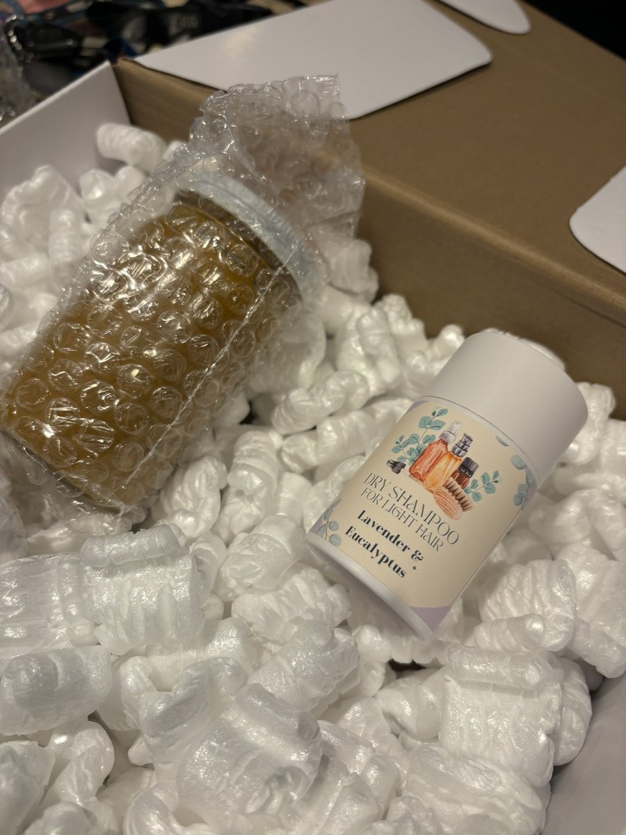 ancienth_h's tweet image. Cooler weather means coughs, colds, sniffles and all manor of feeling less than 100%.
It’s why we make our coveted Golden Blend!
-Organic Turmeric, Organic Cinnamon, Organic Black Pepper combined with Grassfed Beef Tallow to create a sweet peppery mixture that helps fight…