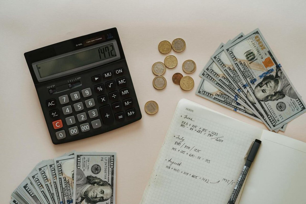 Fixed Income Funds (Räntefonder)

cent.capital/finpedia/se/sw…

What are Fixed Income Funds (Räntefonder)?

Fixed income funds, known as räntefonder in Swedish, are mutual funds that primarily invest in fixed income securities such as government bonds,...