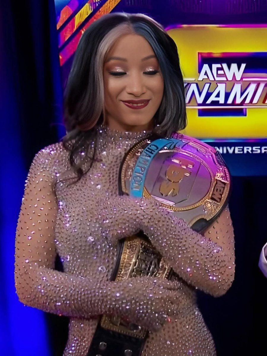 sigmapoet1914's tweet photo. @AEW @MercedesVarnado @TBSNetwork Mercedes has been the greatest to ever do it and her betting on herself was the best decision ever. #10beltzmoné #cmll #globalCEO https://t.co/wGOpuwjvvB