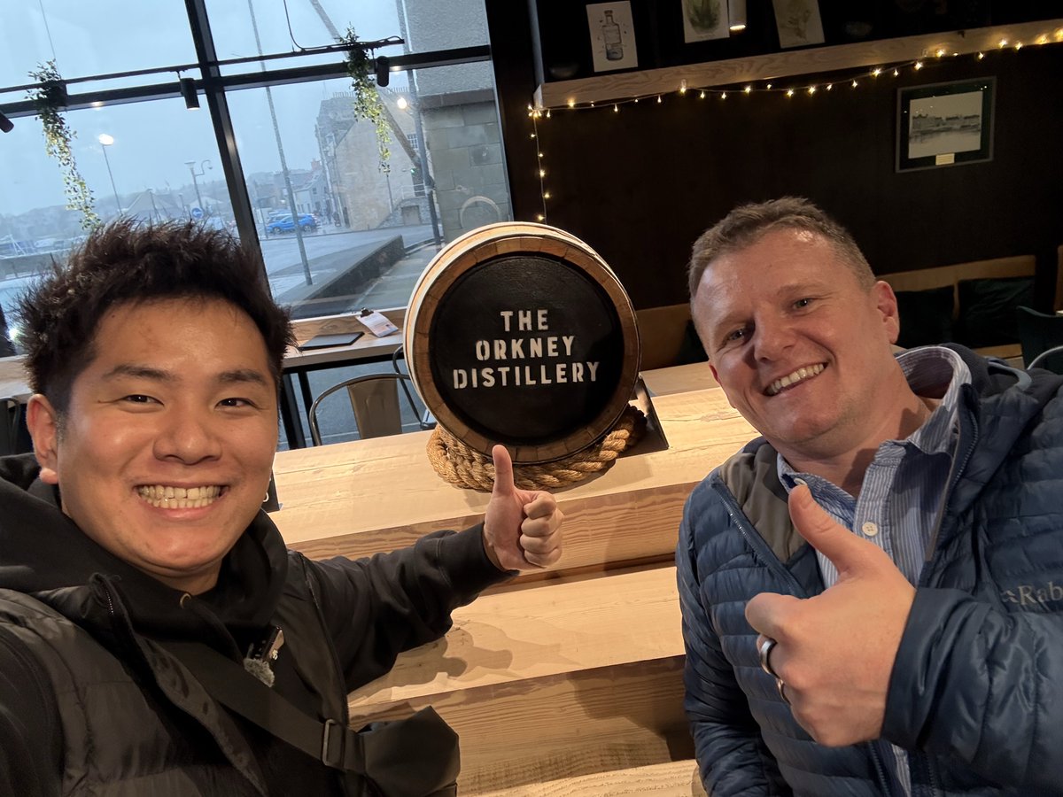 ChikaraIt's tweet photo. 帰国しました！
本当に良い旅だった。

飲み代やお酒代にお金を使うのも良いけど
お酒のふるさとに会いに行って
そしてそこで現地の空気を吸いながらお酒を飲む
この行為が自分にとっての凄い経験と財産になったなと感じました！

今回訪れた
イングランド(ロンドン)
スコットランド(グラスゴー、エジンバラ、オークニー)
北アイルランド(ベルファスト)
アイルランド(メヨ)

どこも本当に素晴らしく沢山の刺激を受けることができました！

Awesome👍