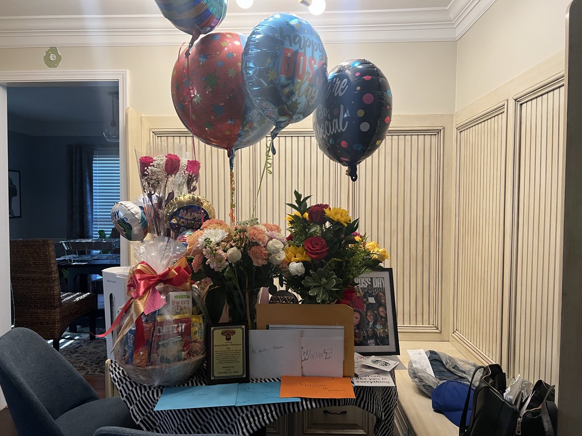 Donna W Thompson tweet media