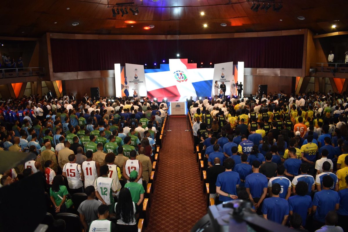 juliana04_gil's tweet image. La inauguración será este viernes y ya se siente el ambiente. Gracias a Kelvin Cruz y el #MinisterioDeDeportes por darle vida a los #JuegosUniversitarios2025.