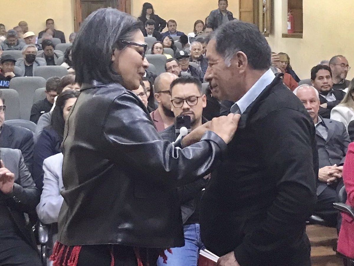 prensaceosl's tweet photo. Porque en tiempos donde se pretende borrar la memoria colectiva y normalizar la precarización, la clase trabajadora reafirma que la historia se defiende , se cuenta y se transforma desde la resistencia.✊🔥

#Ecuador #Aztra #Resistencia https://t.co/Z6e1eMeHJn