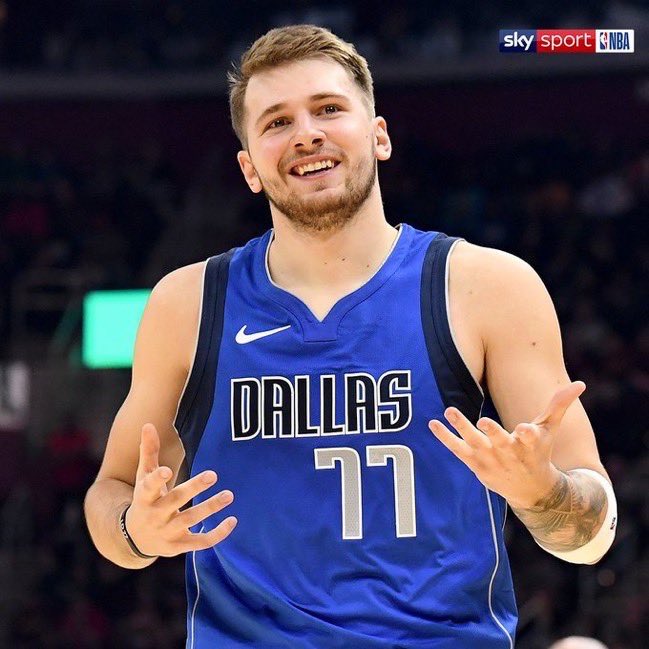 Viernes 23:45hs, en pedo y nostalgico: Extraño a Luka Doncic en Dallas