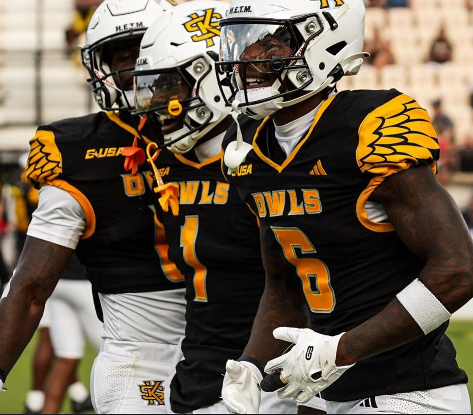 JaniWeir's tweet image. God is working! After an amazing conversation with @CoachWhitlow I’m blessed to say I have received an offer from Kennesaw state University! @coachphilaustin @CoachCrooksFC @CoachGMCampbell @CoachTonio24_ @CoachLafaele @KevinPuckettJr @Coach_RAD_ @Ski_Axel @ShaneHewlett11…