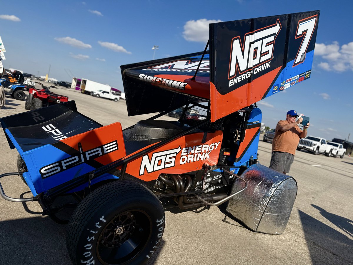 HighLimitRacing's tweet image. .@GioScelzi gets his first taste of @TXMotorSpeedway tonight!

The driver of the @ClausonMarshall, @NosEnergyDrink #7BC is in a heated fight for 4th in the owner standings - only 8-points ahead of the Murray-Marks #19.

📺 FloSports.Link/HL2025 (𝟲𝗰𝘁)