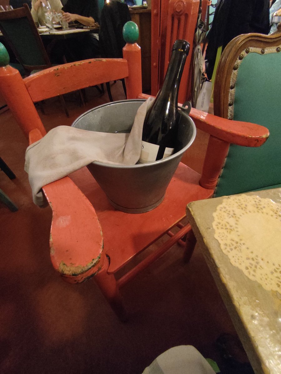 Sopar en família amb la Semproniana. És oberta, fresca i molt alegre!