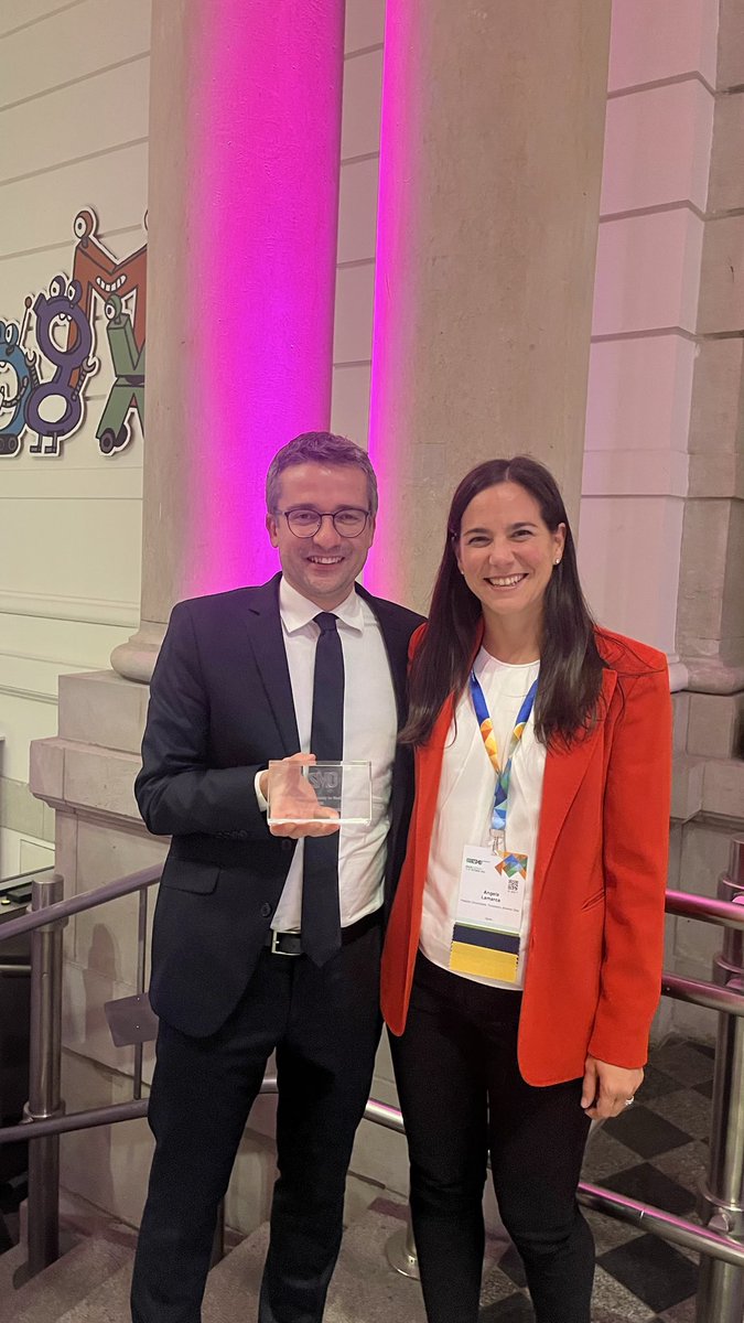 DrAngelaLamarca's tweet photo. My deepest congrats to @matteolambe for this  #FellowOfESMO recognition

Proud of you 🤩
Very much deserved👏🏻 for all you have done for @myESMO (and will continue doing)
So glad that I was present to celebrate it with you 🫶 - let’s keep going 😉

#FESMO #ESMO25 https://t.co/FpN6LPJHcQ
