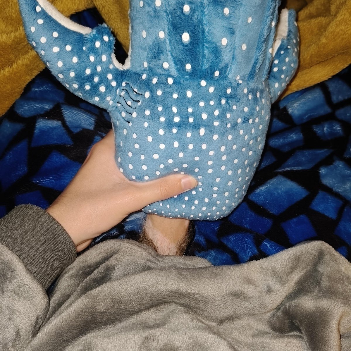Swampafs418's tweet photo. He is such an amazing cocksucker! #plushophile #plushophilia #fleece #onesie https://t.co/mUcAoxH1ma