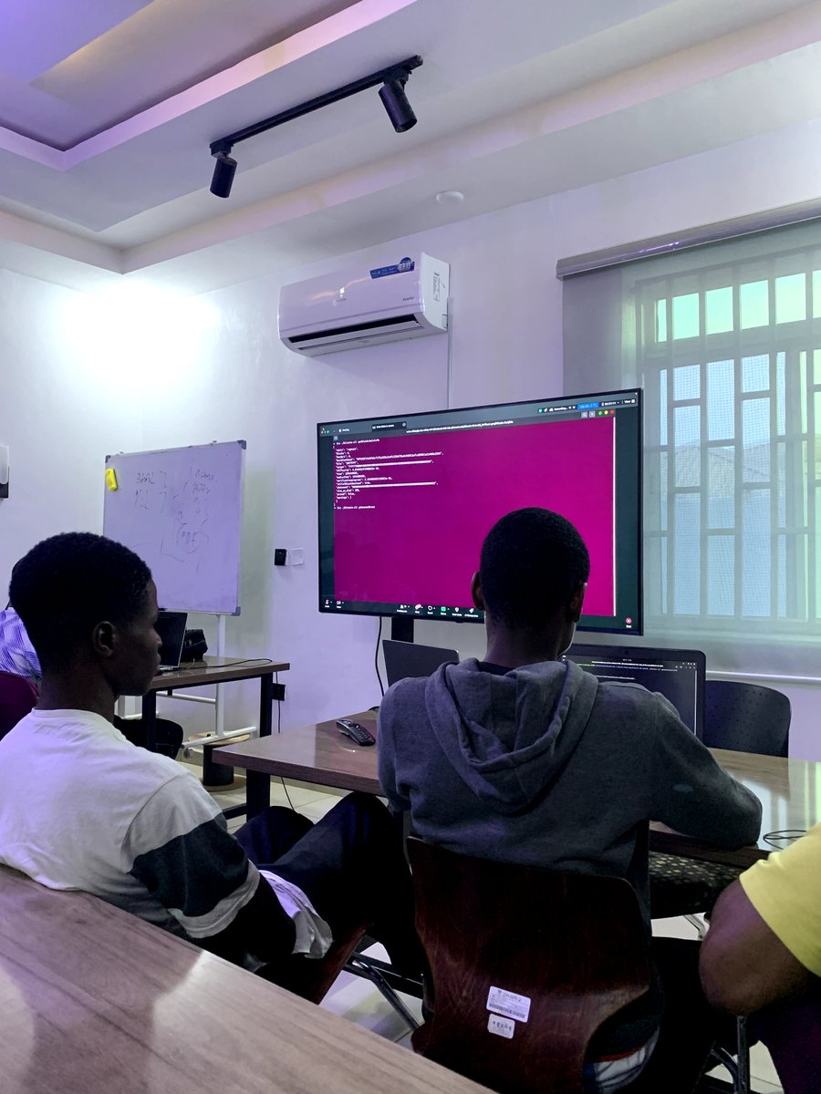 snoops001's tweet image. Had a blast at today’s #RustForBitcoin session at @the_buidl, @0xGideonBature guided us through setting up Bitcoin Core & CLI for dev and broke down how miners score block rewards. All Hands-on and mind-blowing! #Bitcoin #Rust #Blockchain