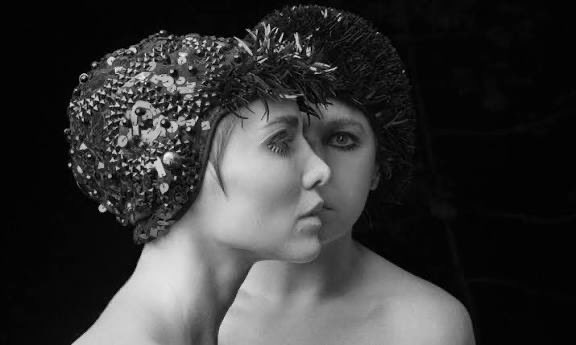 Nosso deslumbre nacional internacional intergalática!!! Toda admiração, toda reverência, todo afeto!!! 
Viva Barbara Paz <a href="/bapazoficial/">Bárbara Paz</a>!!! 🤍🖤