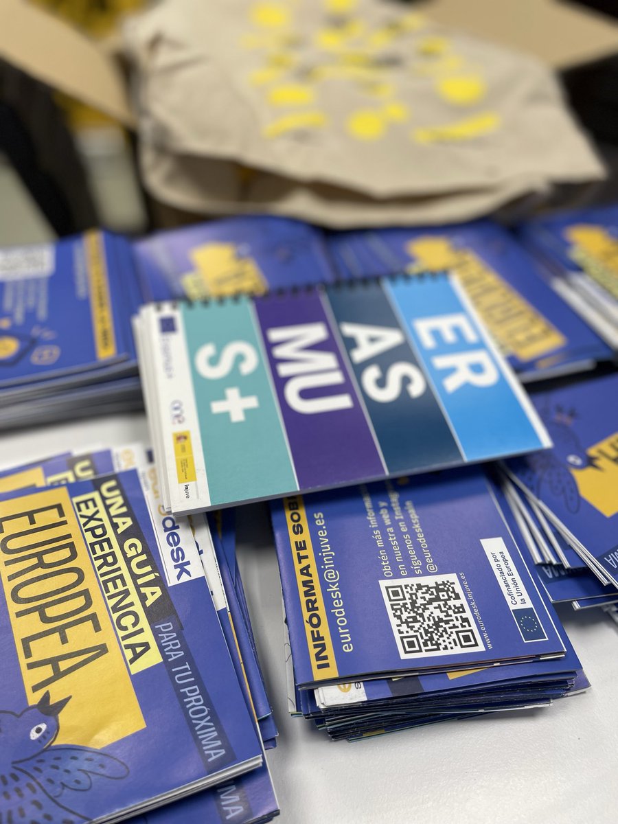 comarcajoven's tweet photo. ‼️Difundimos la palabra‼️ 😍 
Gran  acogida en #IESVGdelaConcha #Villaviciosa a los programas de movilidad europea 
🇪🇺🇪🇺🇪🇺
 🤌🏻🤌🏻🤌🏻
Es tiempo de #TimeToMove #TTM 
@ComisionEuropea @Europarl_ES @Eurodesk @Mocedastur https://t.co/8ofbiEzSh8