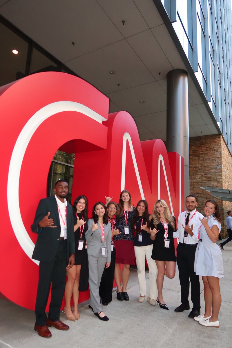 And that’s a wrap on the CNN Academy! 

Thank you thank you thank you <a href="/UofSC_SJMC/">USC J-school</a>!! 🫶🤳