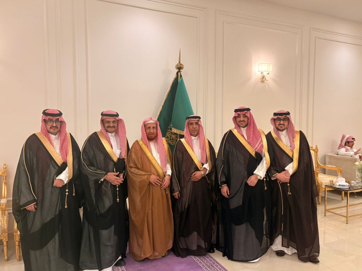 AAljubiry's tweet photo. سعدنا هذا المساء بزواج الابن تركي الجبيري في الرياض نسأل الله ان يسعدهما ويبارك لهما . https://t.co/zMAEX5L2Gf