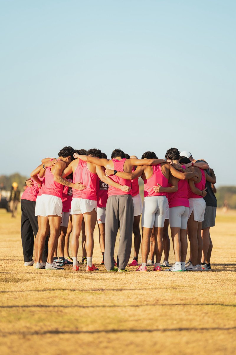 UIW Track and XC tweet media