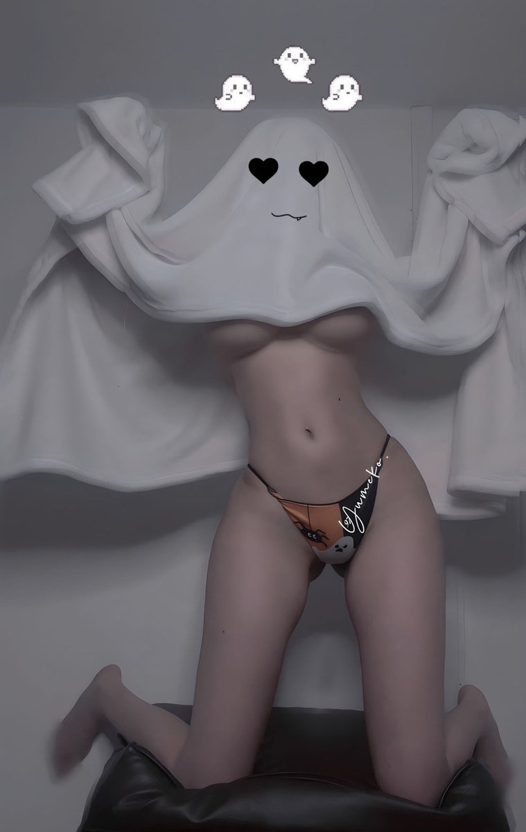 97Yumeko's tweet photo. Trick or trick …! 🖤 
#ghos #ghostgirl #ghostcosplay https://t.co/4QTxuPc1Bh
