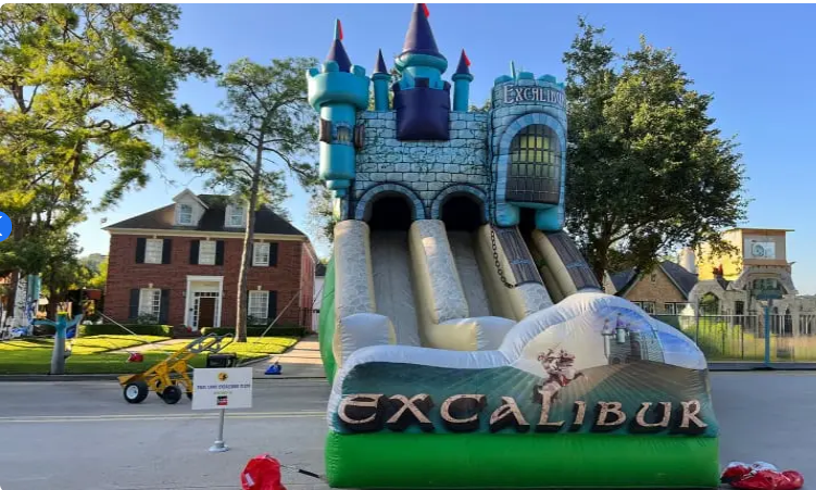 skyhighparty's tweet image. Austin families trust us for 25ft Dual Lane Excalibur Slide. 👻🎃
Perfect for Halloween and more.  
🚚 Professional delivery 
🌟 1000+ 5-star reviews  
✅ Clean, Safe, Fun, On Time! 
🌐 15% off here: skyhigh.ai/2p8bfvsd
@ChaparralStar @Cactus_Ranch @McNeilElem #partyfun