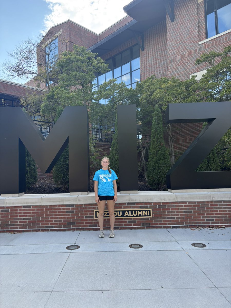 On my way to my showcase in O’Fallon, MO, I was able to stop and tour Mizzou. I am grateful to check out and learn more about the beautiful campus! I even rubbed David R. Francis’s nose for some extra luck going into this weekend!  <a href="/MizzouSoftball/">Mizzou Softball</a> <a href="/CoachLarissaA/">Larissa Anderson</a> <a href="/CoachJayGwyn/">Assistant Softball Coach, MIZZOU</a>