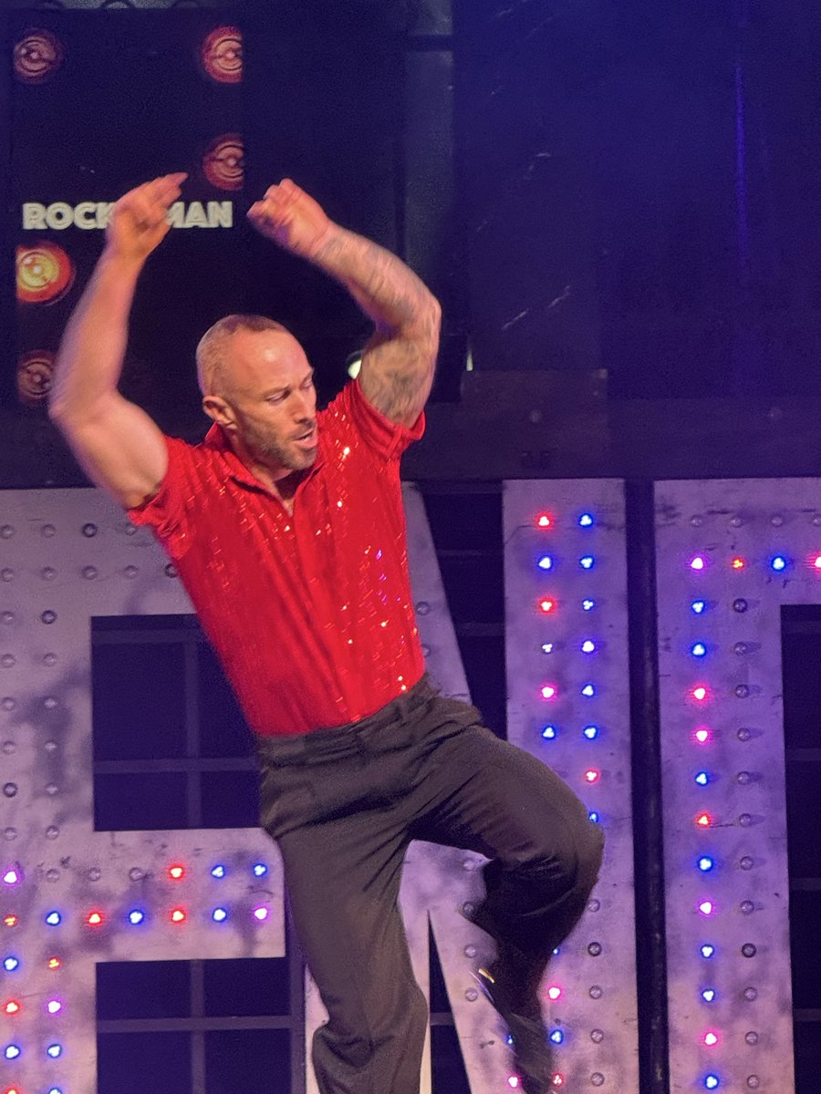 Tino101's tweet photo. @The_JamesJordan  Legend! Fantastic show in Truro! Loved it and can’t wait for next year! 🥰 https://t.co/7LVF1S21Cd