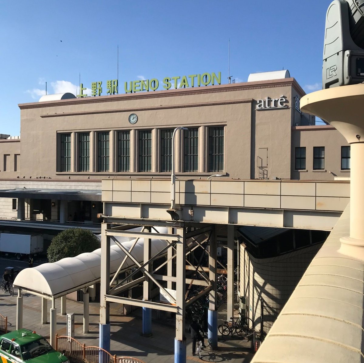 10月18日(土)、
スナック松&amp;部長は、
午後1時から、午後11時まで、
営業致します。
よろしくお願い致します。