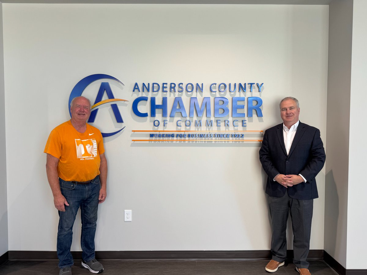 Congratulations to the Anderson County Chamber of Commerce on the grand opening of their new office building! It was great to celebrate alongside Rick Meredith, CEO of the Anderson County Chamber.