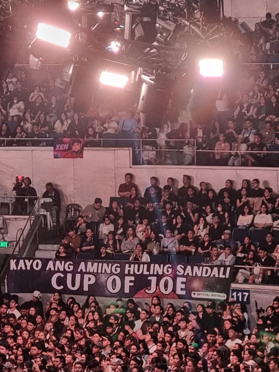 darljsp_'s tweet photo. STARDUSTTTT!! 2/2 grabe cup of joe, nawala yung lagnat ko dahil sa concert nyo JAHAHAHA OA, sobrang magical sobrang ganda sobrang gusto ko pa ulitinnn
@cupofjoemusic 
#COJStardustTheConcert https://t.co/bYAJo0OUuW