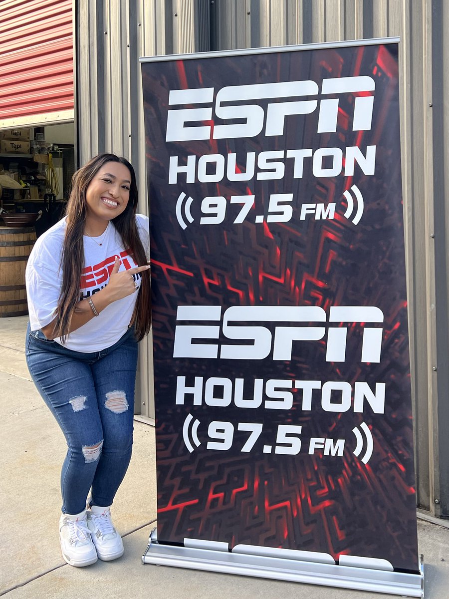 lexi tweet media