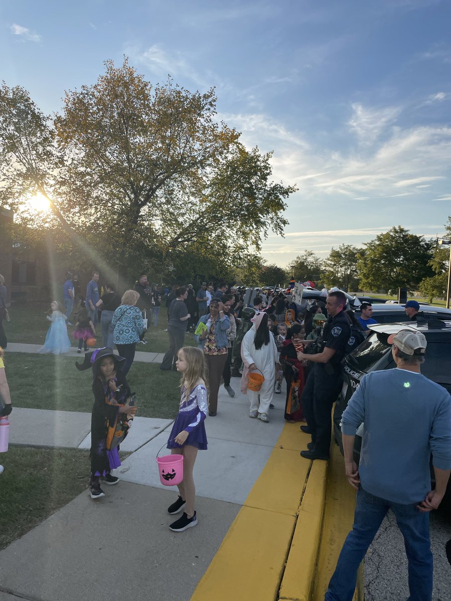 Lauren McArdle tweet media