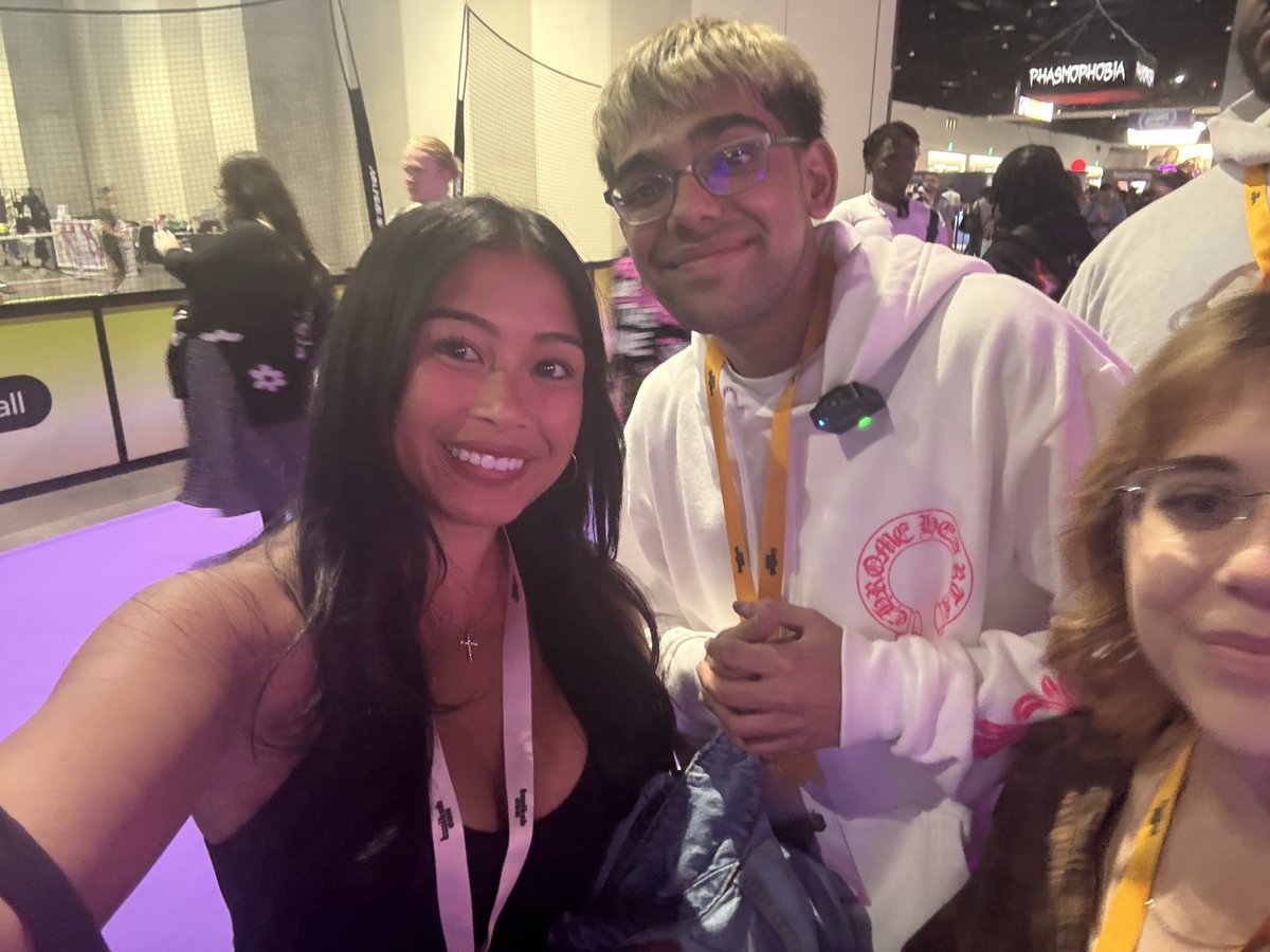 Mini 🎀 tweet media