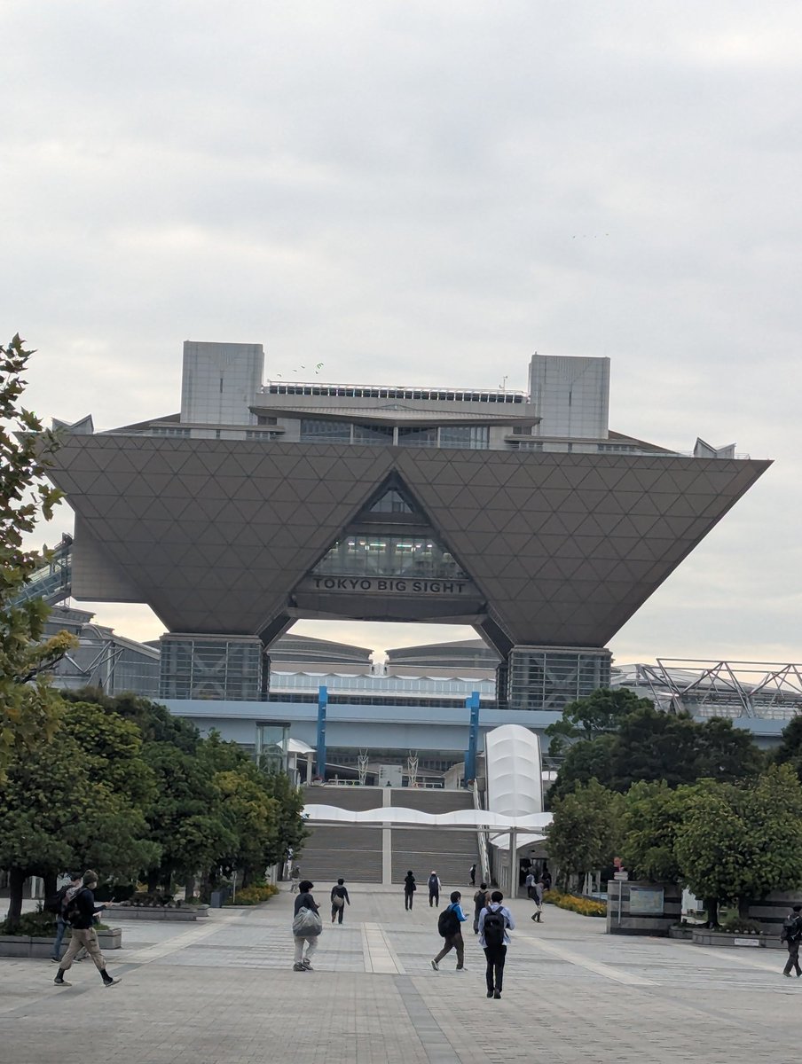 朝のビッグサイト