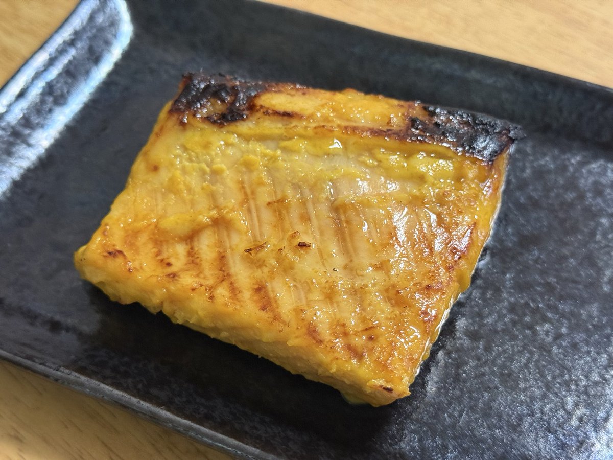 今朝は鮭ハラス西京漬け🐟焼き🔥
うまーい😋