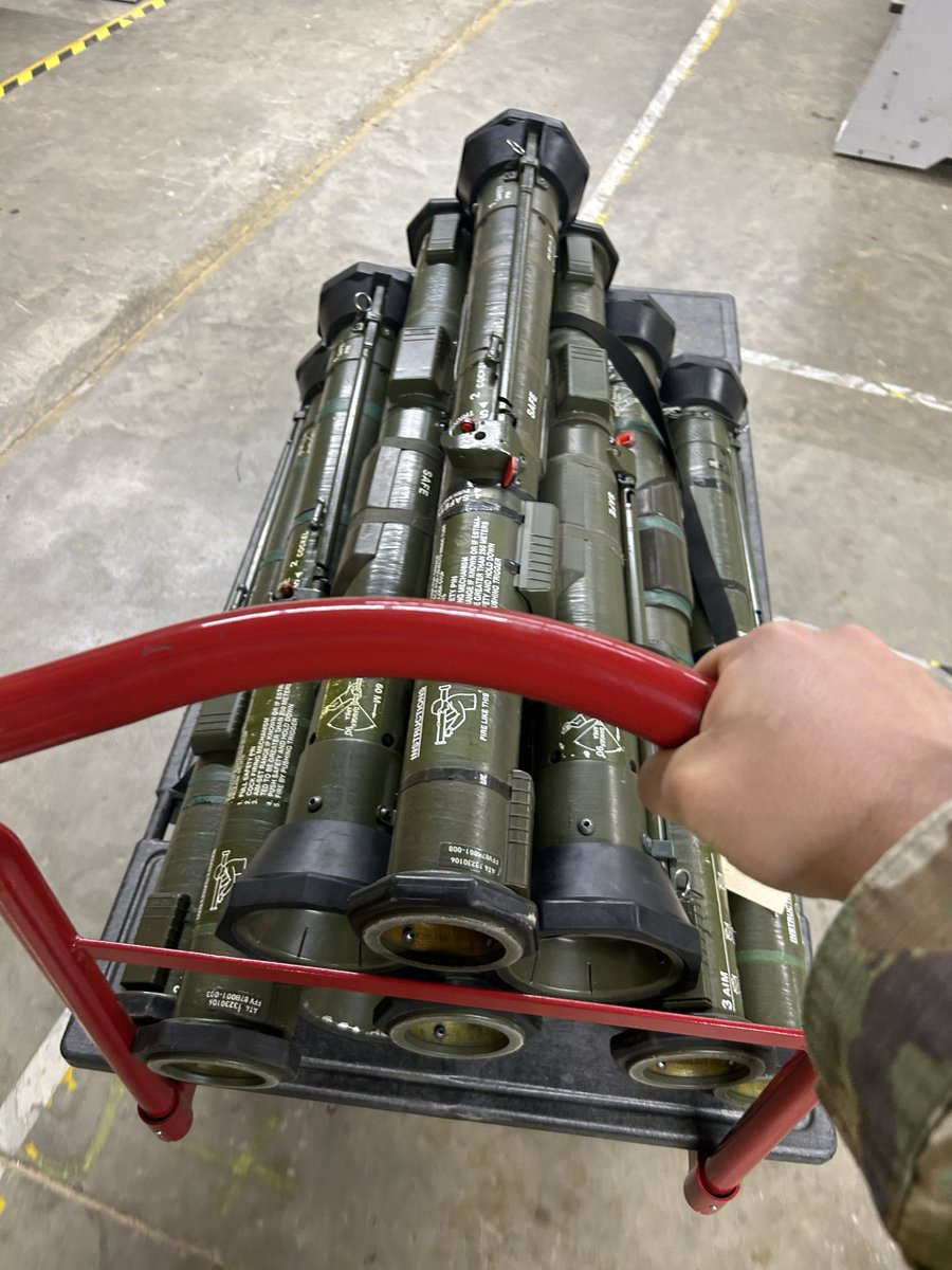 Doc2Gun's tweet image. Reminder: No one can stop you from keeping an unguided, man-portable, disposable, shoulder-fired recoilless anti-tank weapon in your EDC. It's perfectly legal