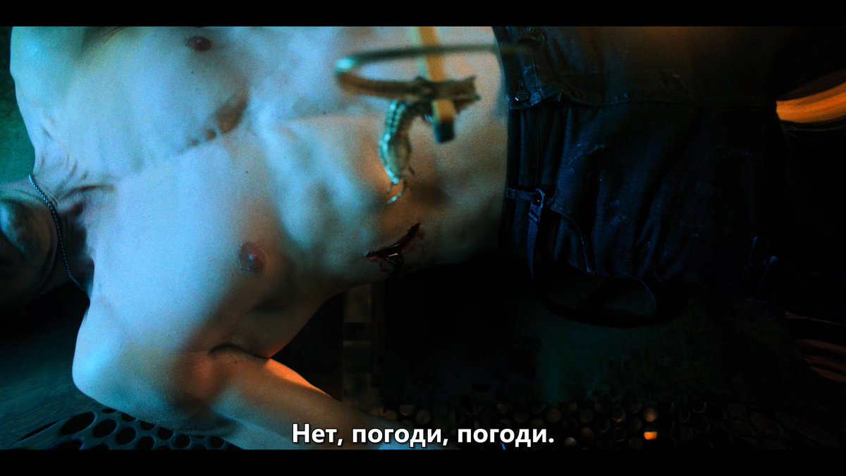 divnoediv0's tweet photo. А помните хризалиду? А вот она, в "видоизмененном углероде" https://t.co/PUhqwBid2H