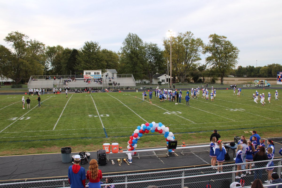 JacobBenge's tweet image. I’m in Jamestown where Greenon and Greeneview will clash on senior night for the top spot in the Ohio Heritage Conference South Division.

GREENE COUNTY FOOTBALL PREVIEWS (@Steven_Wright_): xeniagazette.com/2025/10/17/hs-…

More from me for the Greene County Dailies later tonight.
