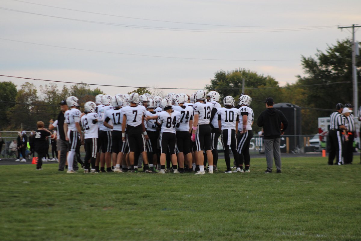 JacobBenge's tweet image. I’m in Jamestown where Greenon and Greeneview will clash on senior night for the top spot in the Ohio Heritage Conference South Division.

GREENE COUNTY FOOTBALL PREVIEWS (@Steven_Wright_): xeniagazette.com/2025/10/17/hs-…

More from me for the Greene County Dailies later tonight.