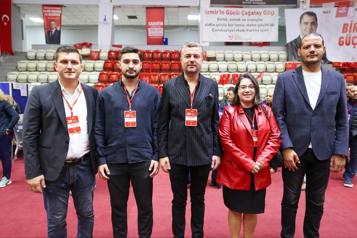 gorkemdumanbuca's tweet photo. Cumhuriyet Halk Partisi İzmir İl Başkanlığı görevine seçilen Çağatay Güç ve il yönetimini, kurultay delegelerimizi ve il disiplin kurulu üyelerimizi tebrik ediyor görevlerinde başarılar diliyorum. 

Halkın iktidarı için daha güçlü, daha kararlı ve omuz omuza mücadelemizi hep birlikte sürdüreceğiz.