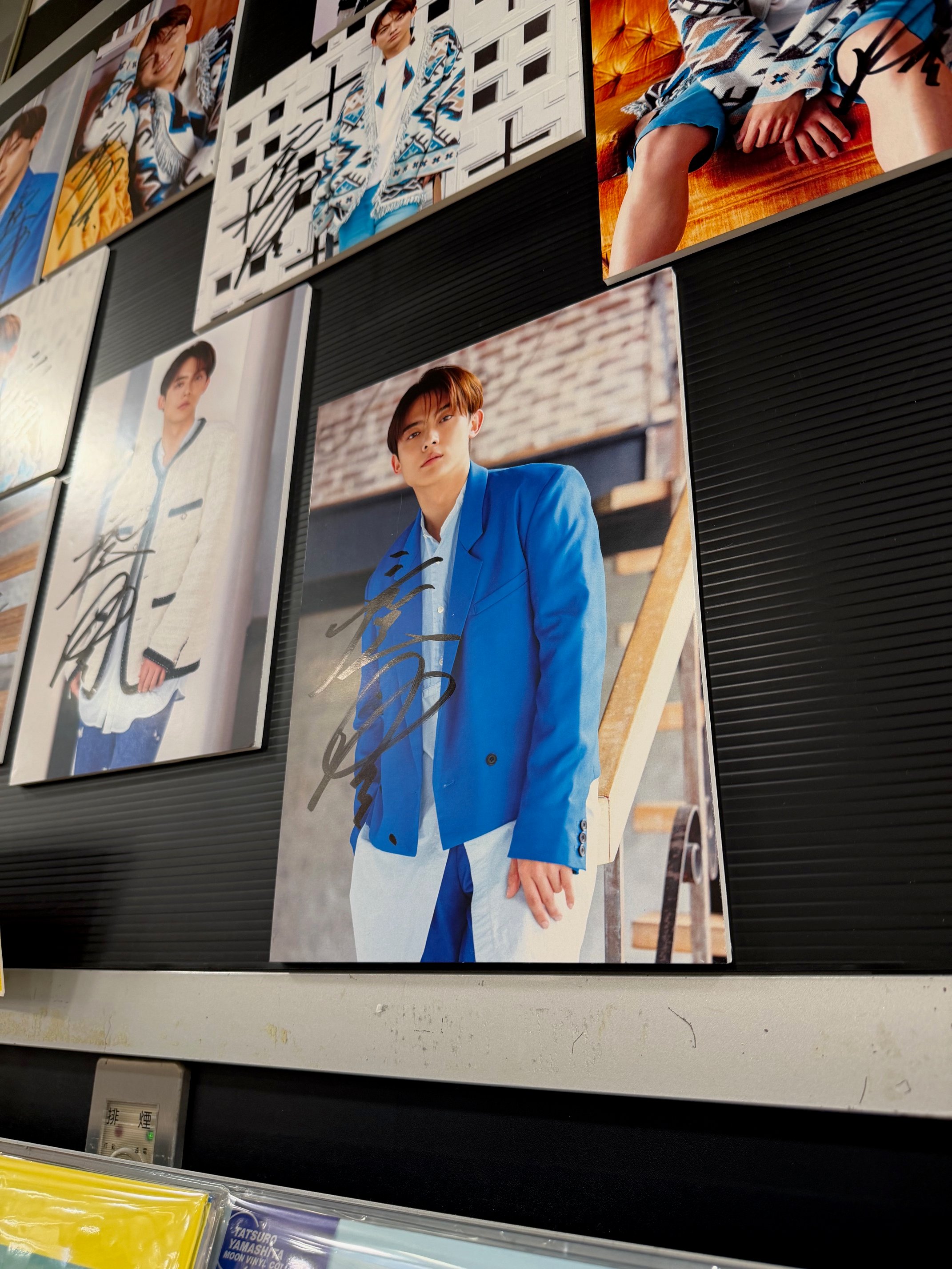 辰巳ゆうと タワレコ パネル （心機一転D.E.F） 直筆サイン入り 辰巳ゆうと タワレコ パネル （心機一転D.E.F） 直筆サイン入り