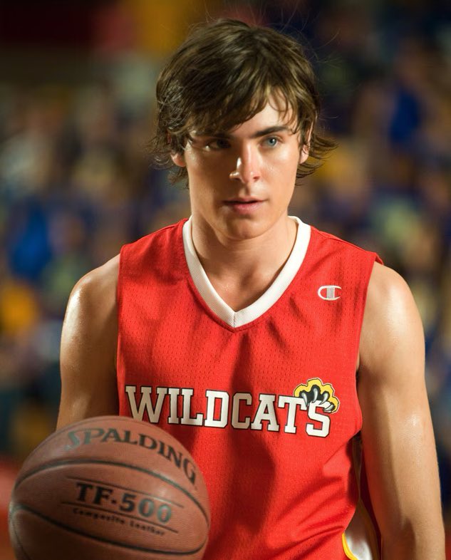 PopBase's tweet image. Happy 38th birthday to the talented Zac Efron.