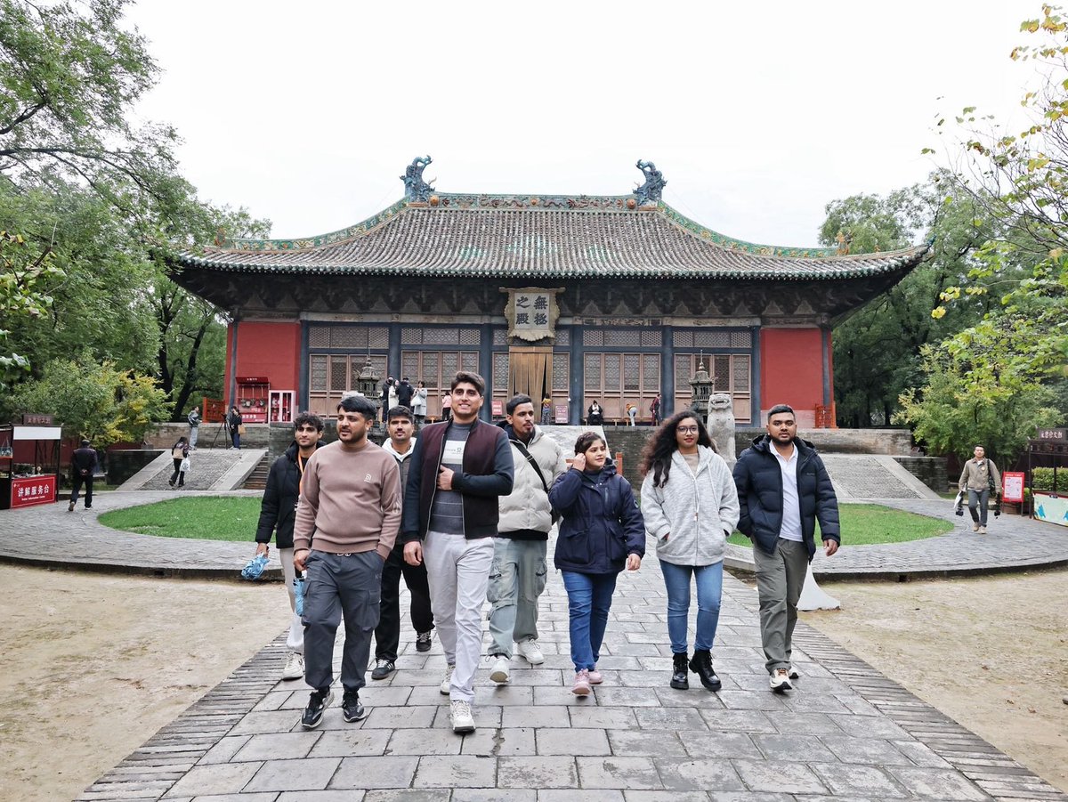 ShanxiDaily's tweet image. Just stood in front of Yongle Palace’s murals for 40 mins straight… These aren’t just paintings—they’re like a 700-year-old movie frozen on the wall?🙌 
#DiscoverShanxi
#AncientChineseArchitecture
@ChinaEmbOttawa@zhang_heqing @xuejianosaka @CNYouthDaily @ChinaDaily