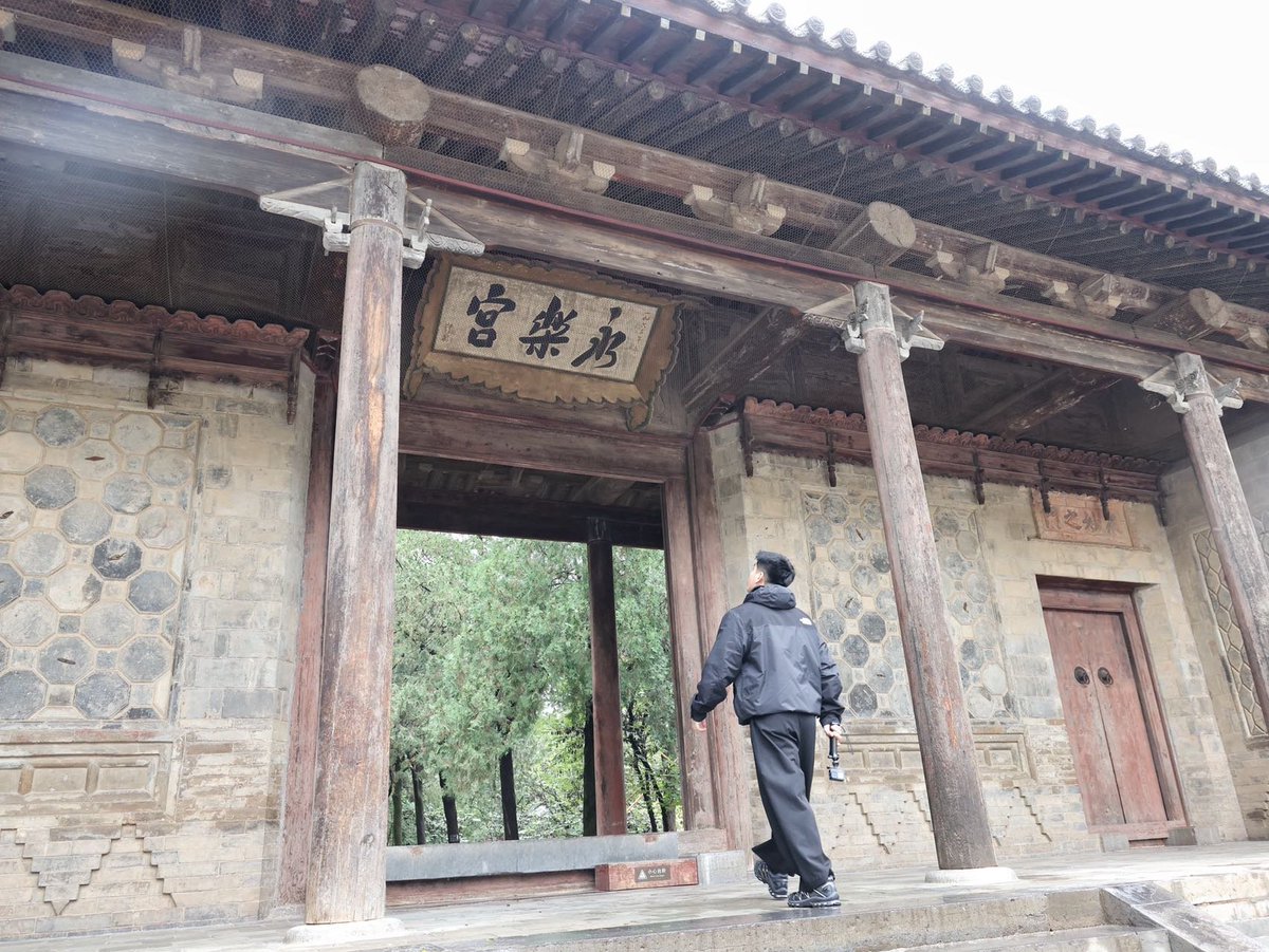 ShanxiDaily's tweet image. Just stood in front of Yongle Palace’s murals for 40 mins straight… These aren’t just paintings—they’re like a 700-year-old movie frozen on the wall?🙌 
#DiscoverShanxi
#AncientChineseArchitecture
@ChinaEmbOttawa@zhang_heqing @xuejianosaka @CNYouthDaily @ChinaDaily