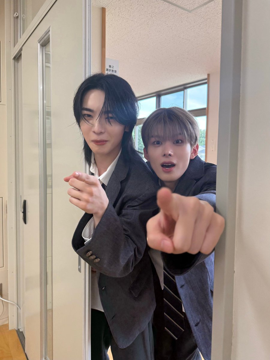 aoen_official's tweet photo. /
aoen Digital Single
「青春インクレディブル」発売記念
#青春あるある 写真公開📸💙
\
🍀クラス替え直後の教室に現れる部活の仲間
「え!!バスケ部4人もいるじゃん!!!」
#颯太 #SOTA
#京助 #KYOSUKE
#aoen #アオエン
#aoen_青春インクレディブル https://t.co/dGd5jRRbCe