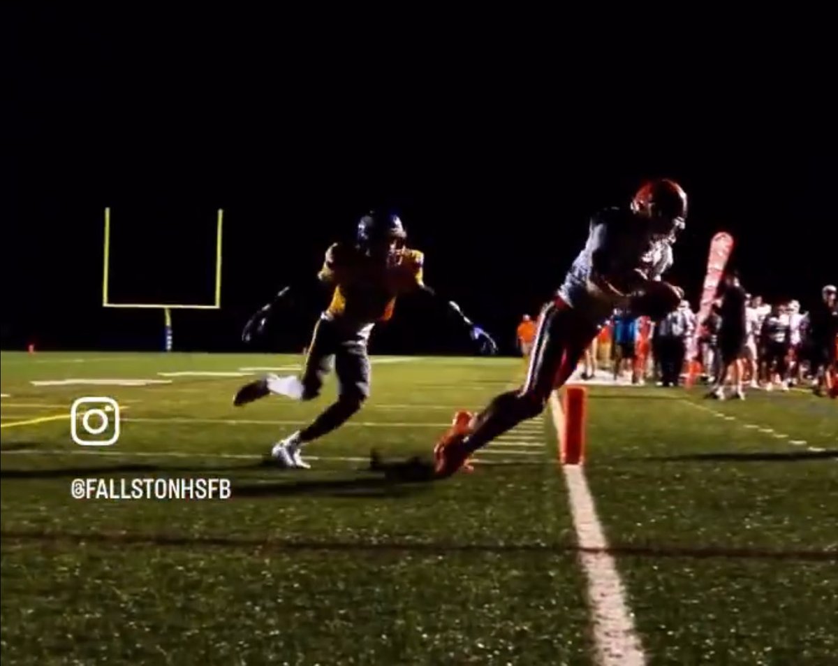 CoachKrum27's tweet image. Through 7 games (6-1)
38 receptions, 560 yards, 7TD
75 tackles, 2 INT, 2 FF

@zach_loewe