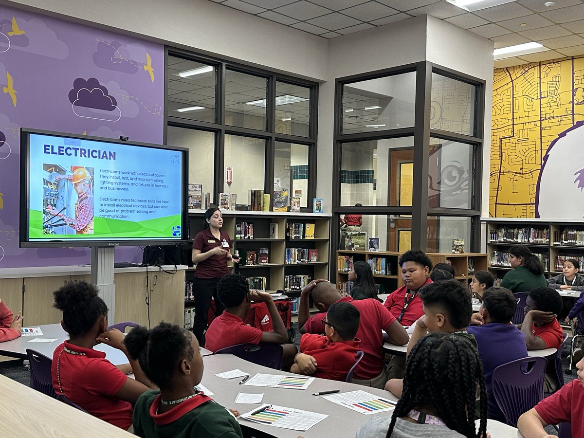 basoto80's tweet photo. What a way to end College Week! Thank you Mrs. Leticia Burtram
@TAMUEngage for helping our kids learn about their strengths! We love seeing our Eagles dreaming big about their futures! @mataeagles @AliefCounseling 
#LevelUpTexas
#TAMUYouthEngagement #collegeweek2025 https://t.co/51qM6fNOIu