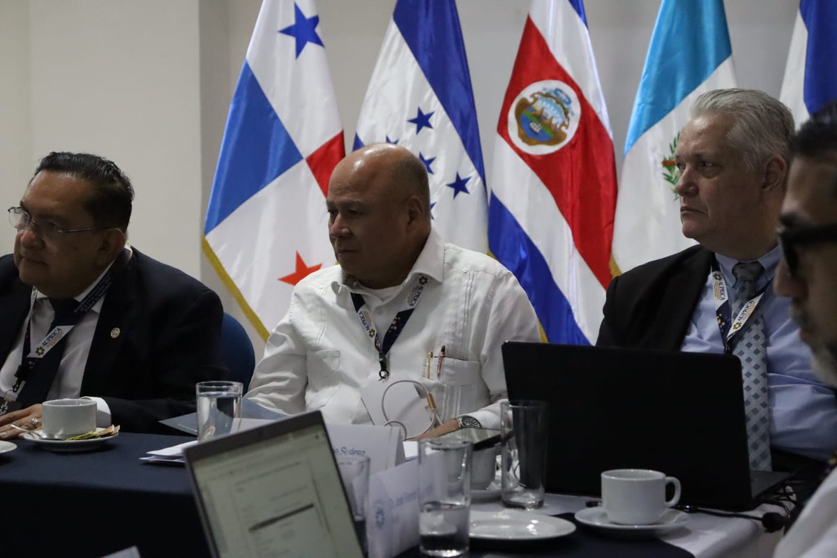 Hoy participé en la Asamblea General de AUPRICA, compartiendo ideas sobre el rol de las universidades en el desarrollo regional. Honrado de ser nombrado vicepresidente por segundo año consecutivo. ¡Gracias por la confianza! 🎓
#AUPRICA #EducaciónSuperior #Centroamérica