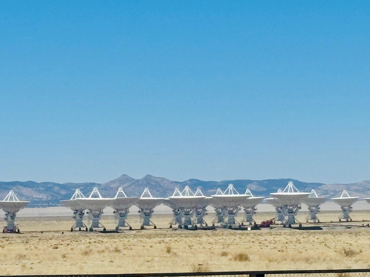patriciapinzon's tweet image. During #TeamAlbuquerque’s most recent visit to Socorro, #NewMexico, we went to #VeryLargeArray @TheNRAO, one of the most powerful telescopes in the world. Its huge antennas are impressive, movable, and have been featured in movies such as “Contact” 👽. #NewMexico never…